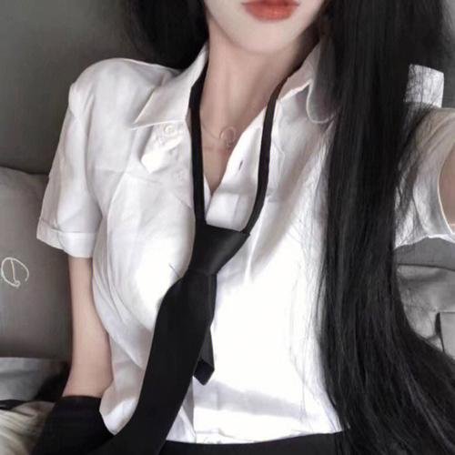 夏洛特眼中的简